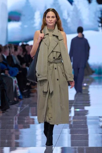 Look 20